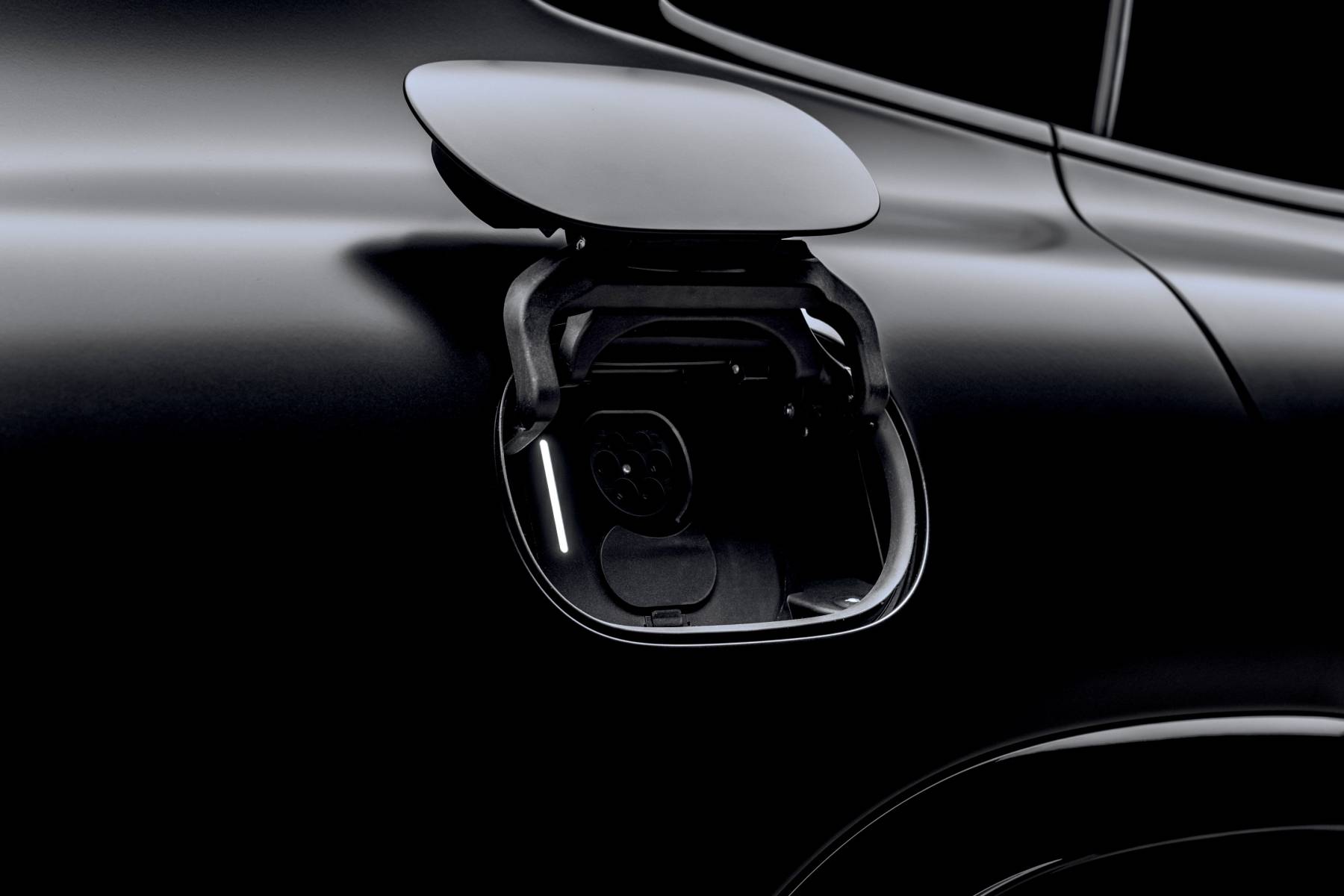 Charge port flap of the Mercedes-AMG GT SUV