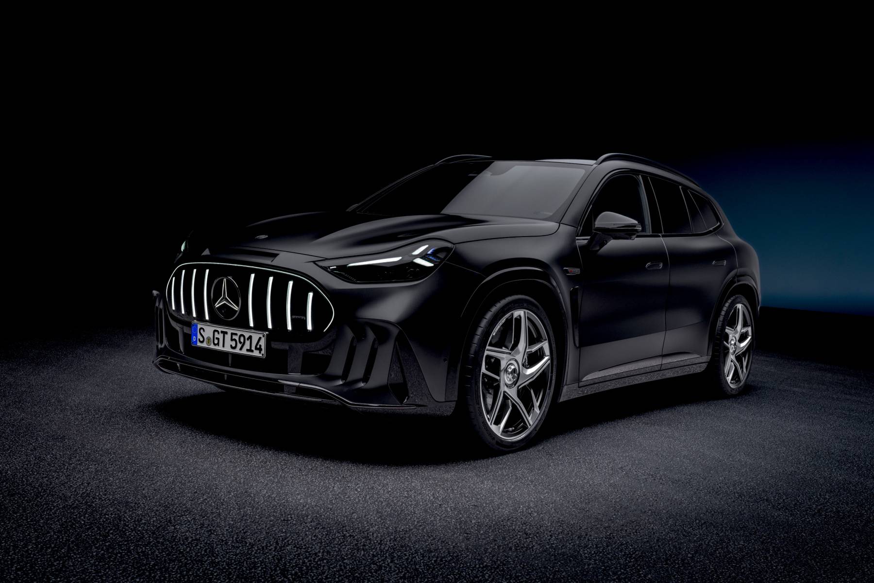 Mercedes-AMG GT SUV, front three-quarter view