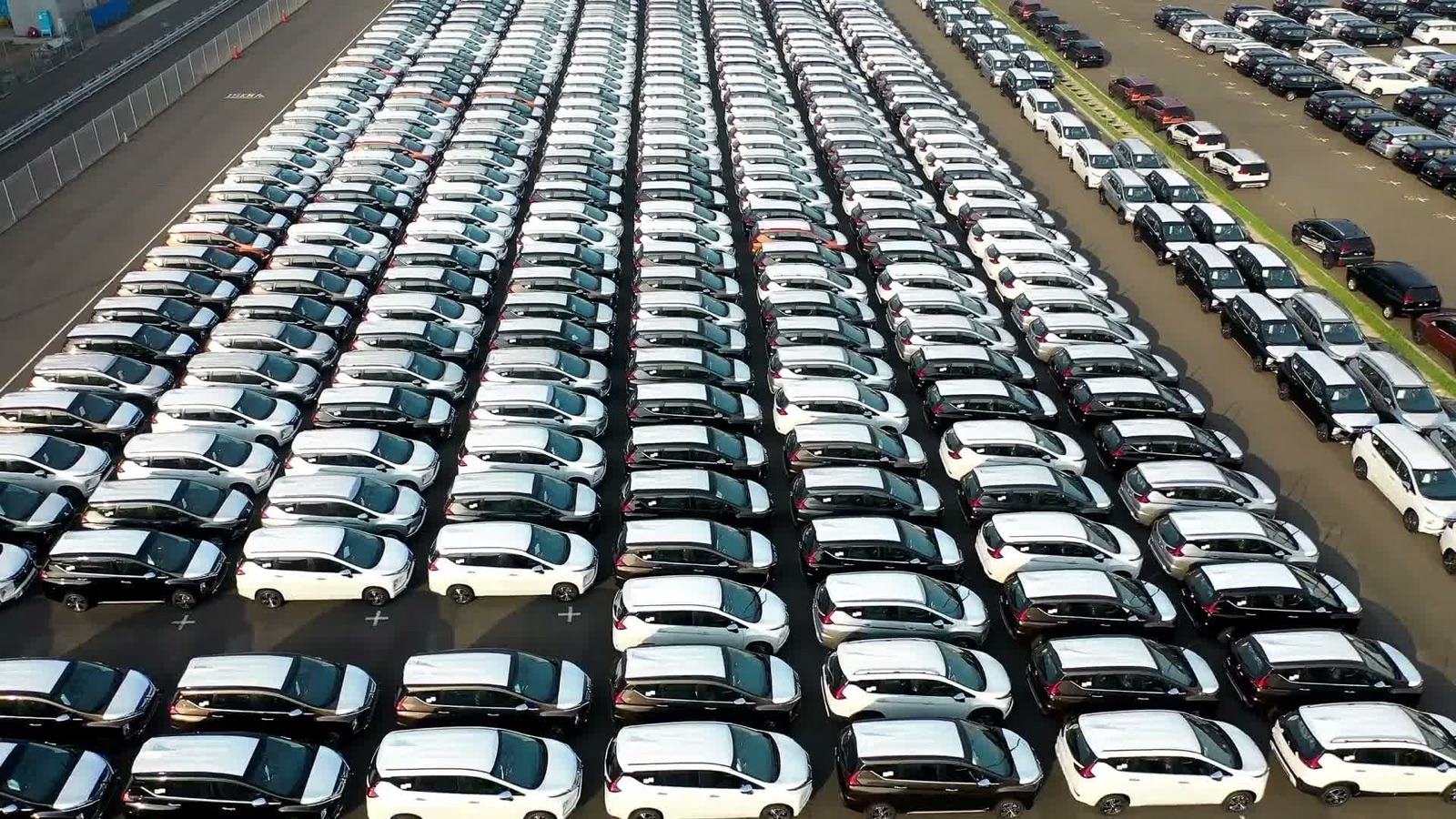 Russia's Car Recycling Fee from January 1, 2027: How Much It Rises and Whether to Rush to Buy