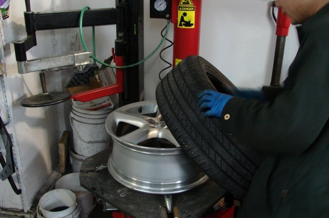 How to Make Sure You Didn't Get Ripped Off at the Tire Shop